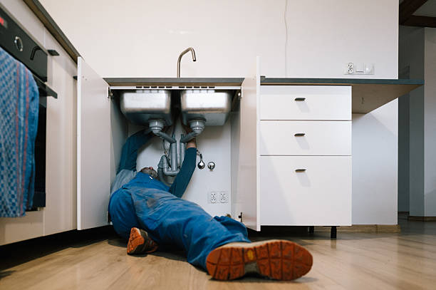 Professional Leak Detection technician working in Agra, OK